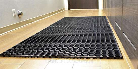 Hollow Mats